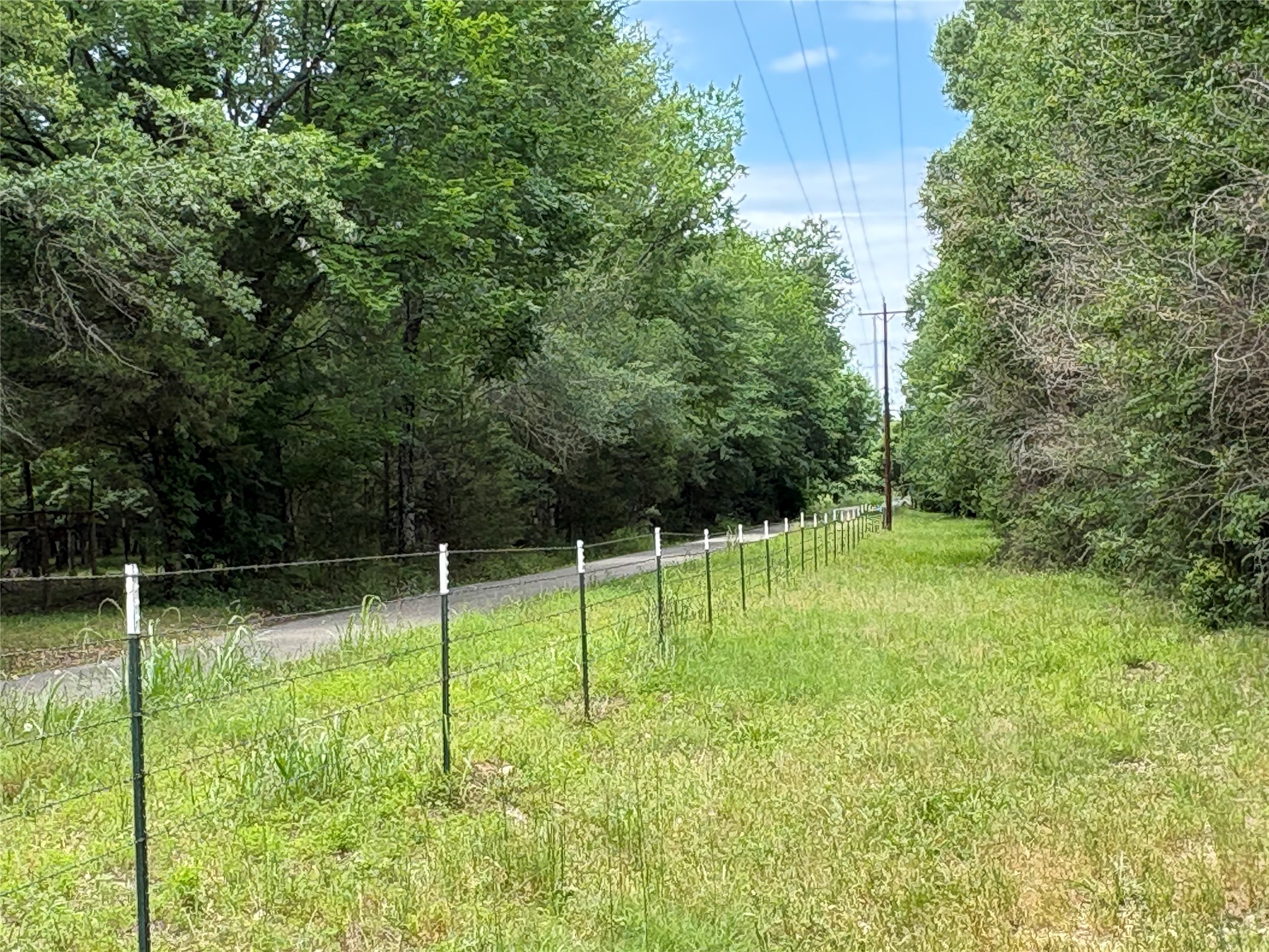 2212 County Road 4128 Cumby TX 75433