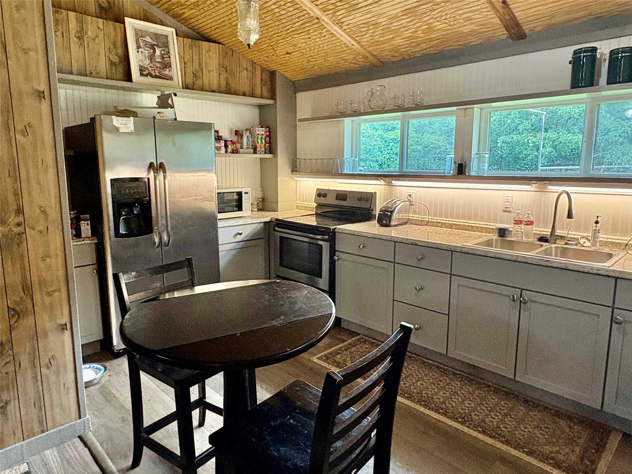 2212 County Road 4128 Cumby TX 75433