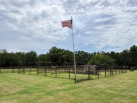 2212 County Road 4128 Cumby TX 75433