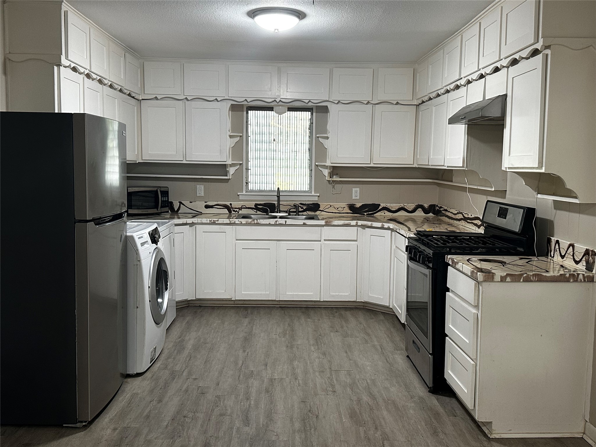 400 E Liberty Street Pilot Point TX 76258