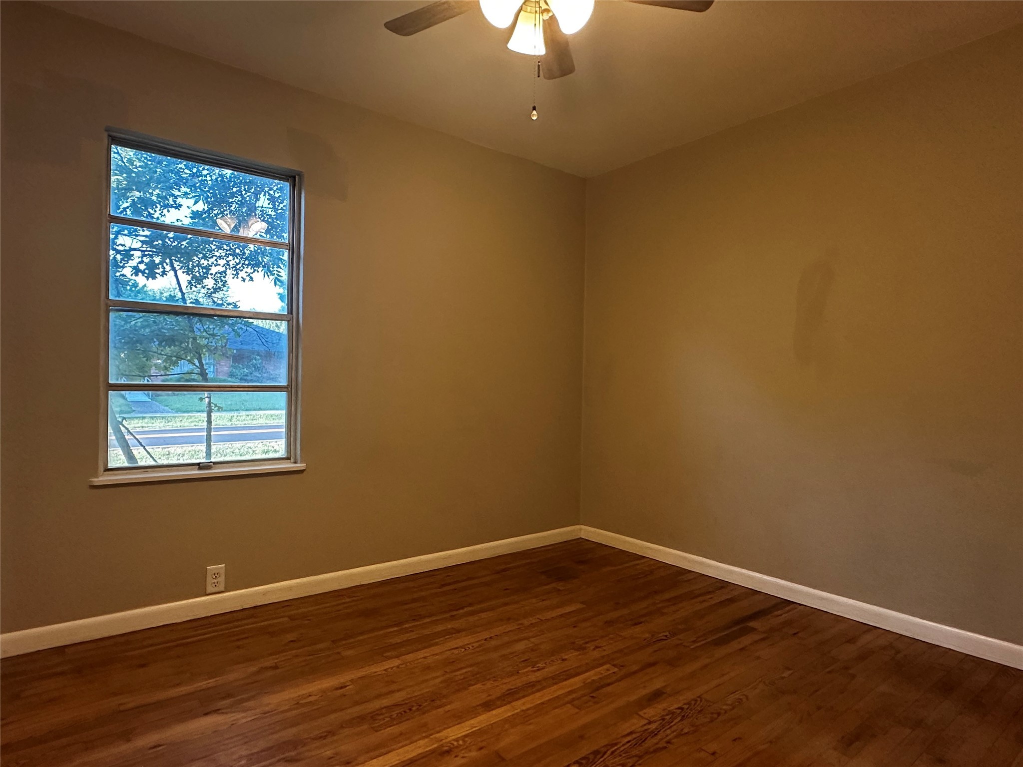 400 E Liberty Street Pilot Point TX 76258