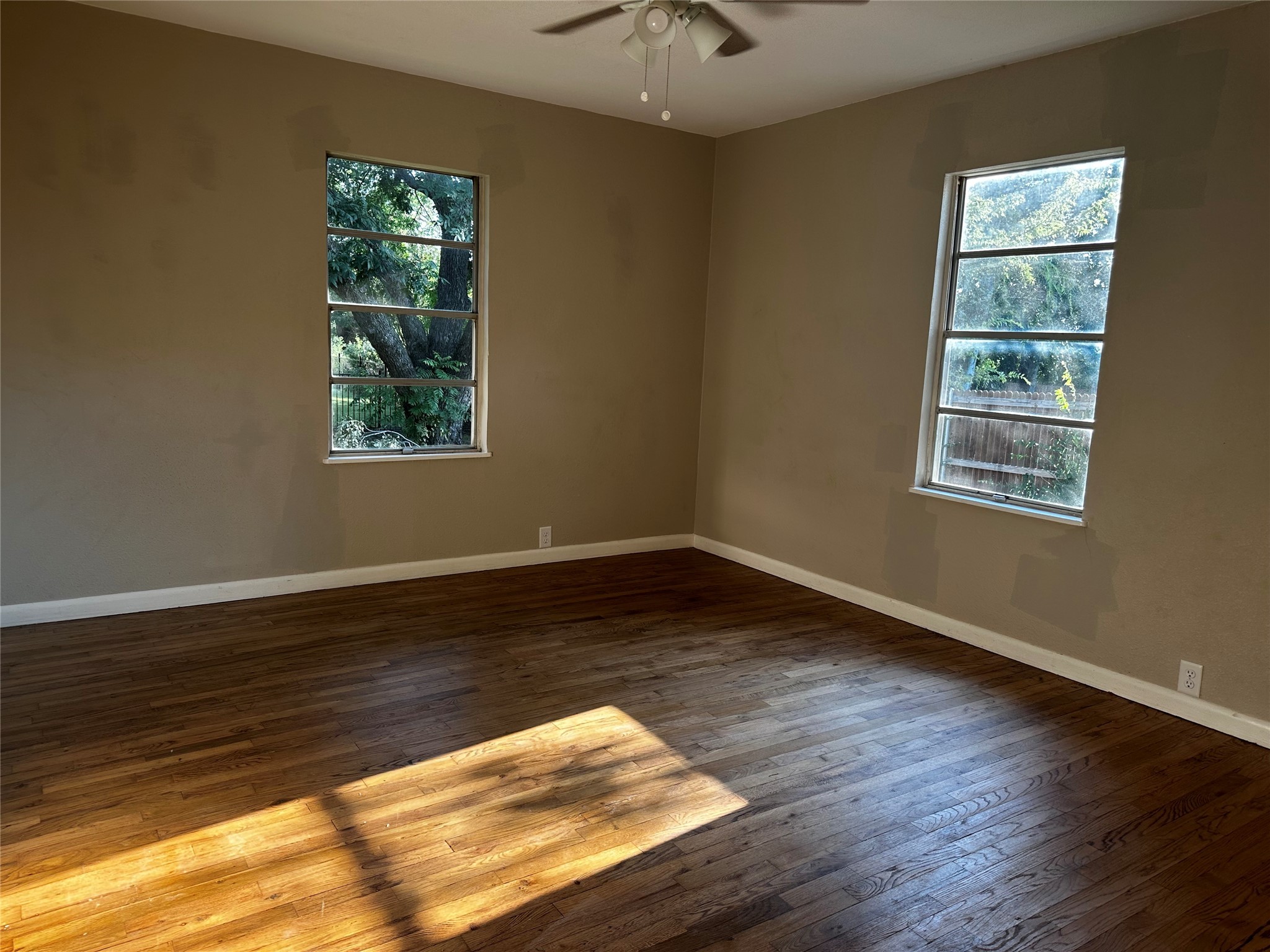 400 E Liberty Street Pilot Point TX 76258