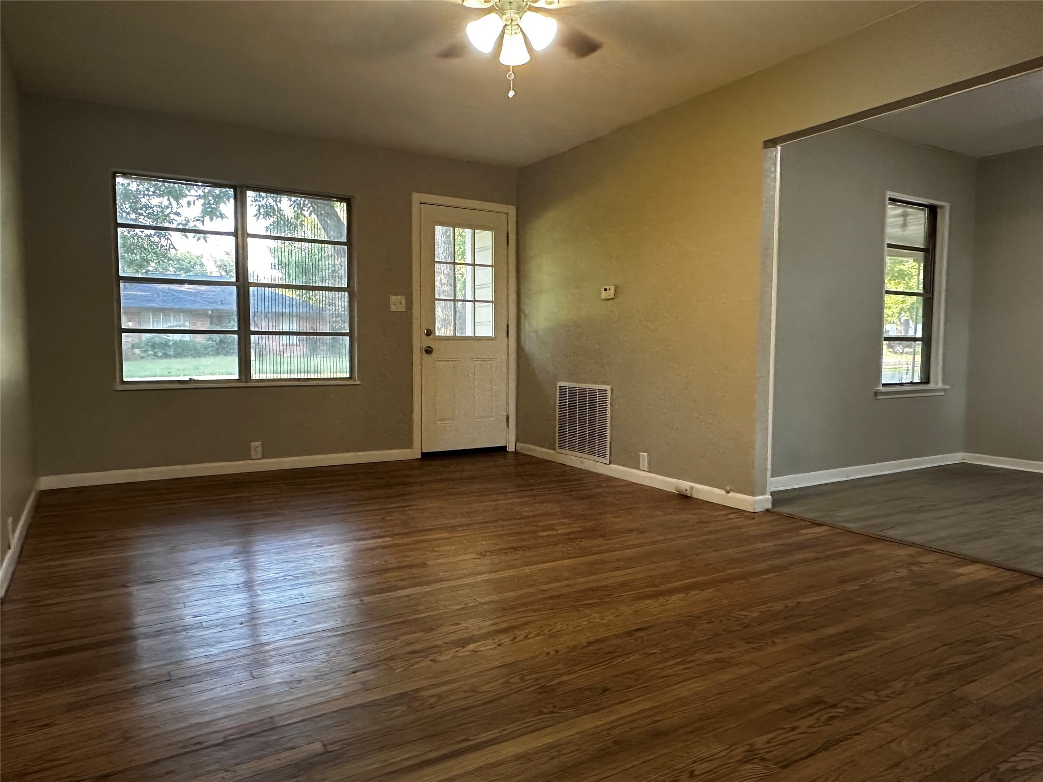 400 E Liberty Street Pilot Point TX 76258