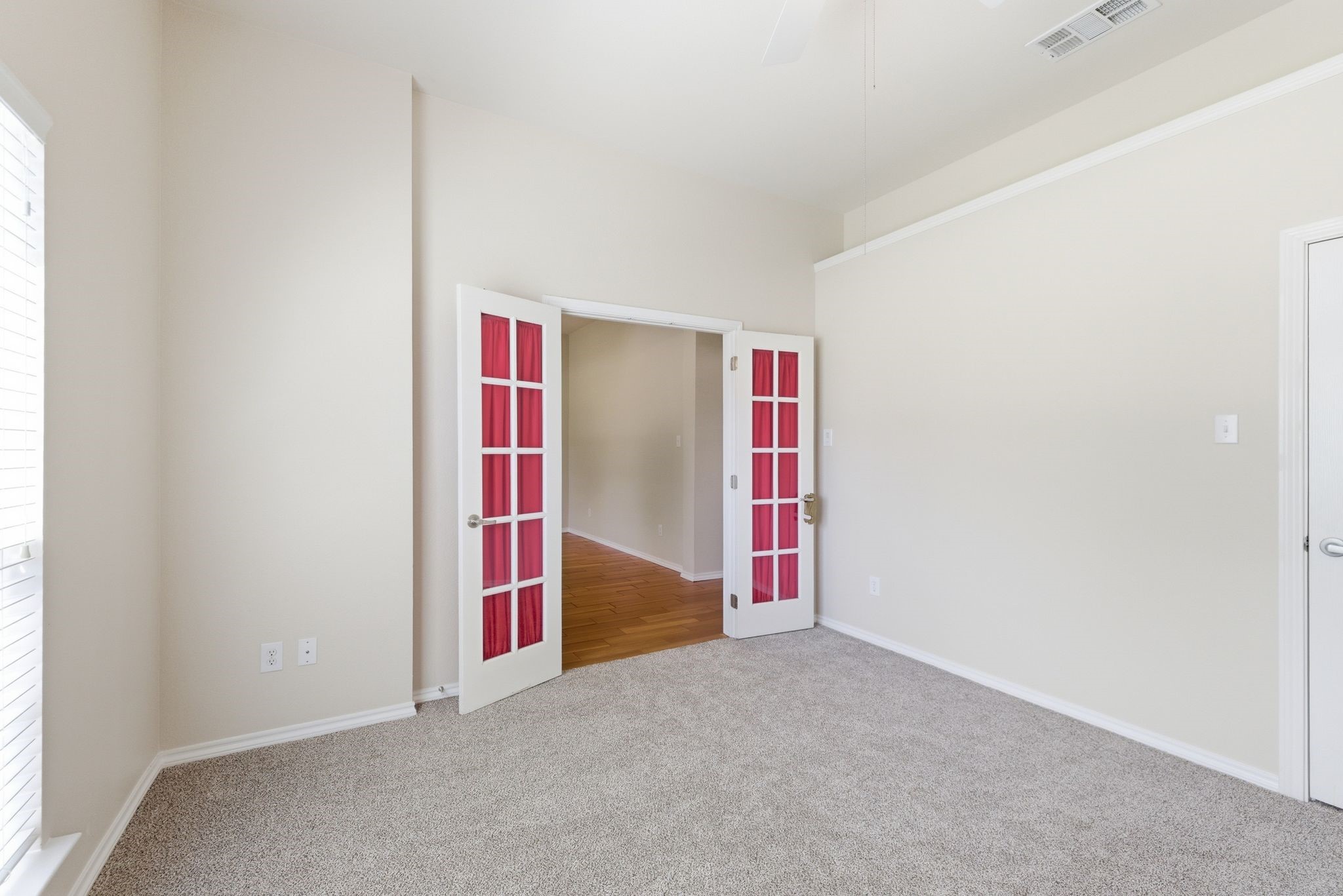 817 Huebner Way Burleson TX 76028
