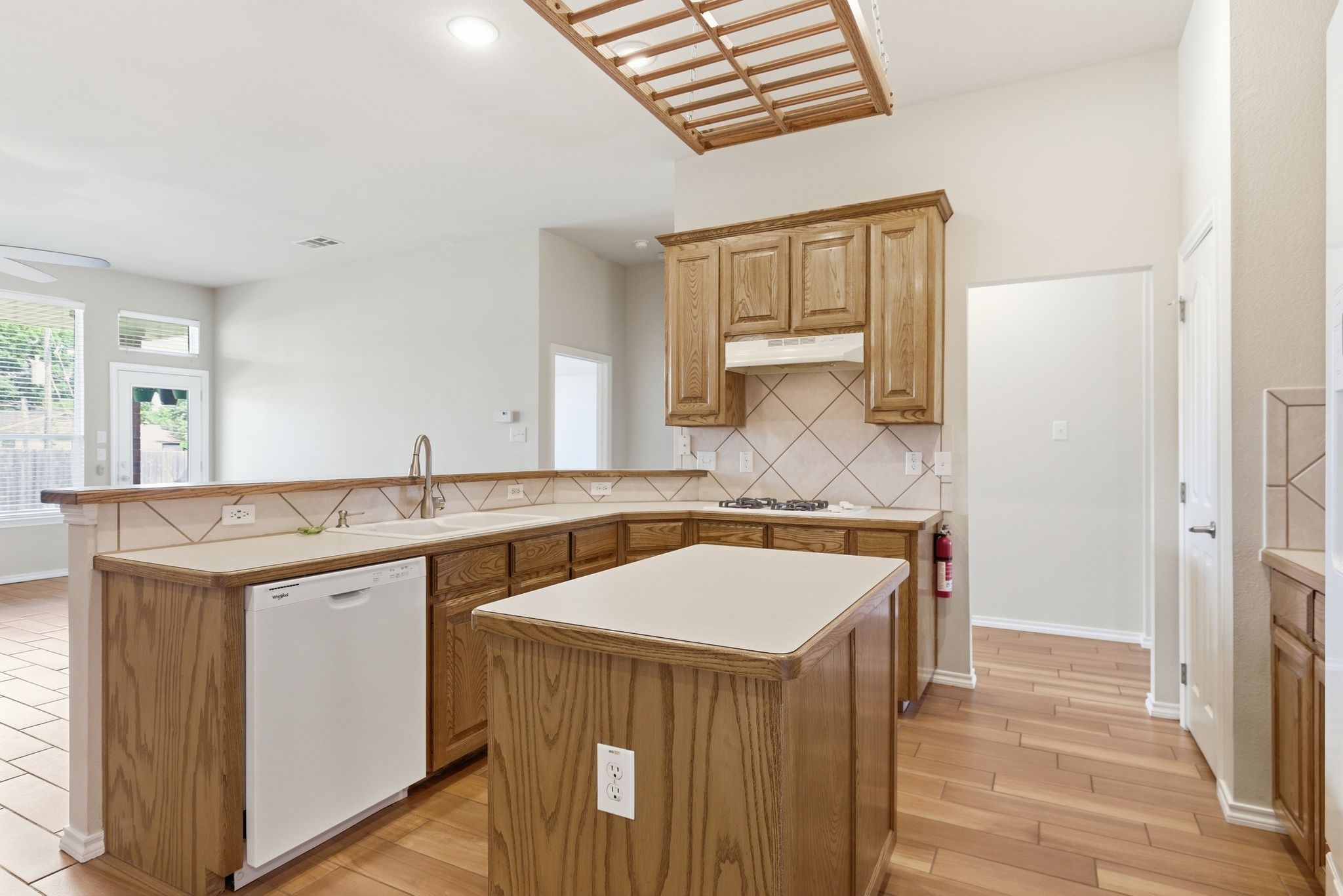 817 Huebner Way Burleson TX 76028