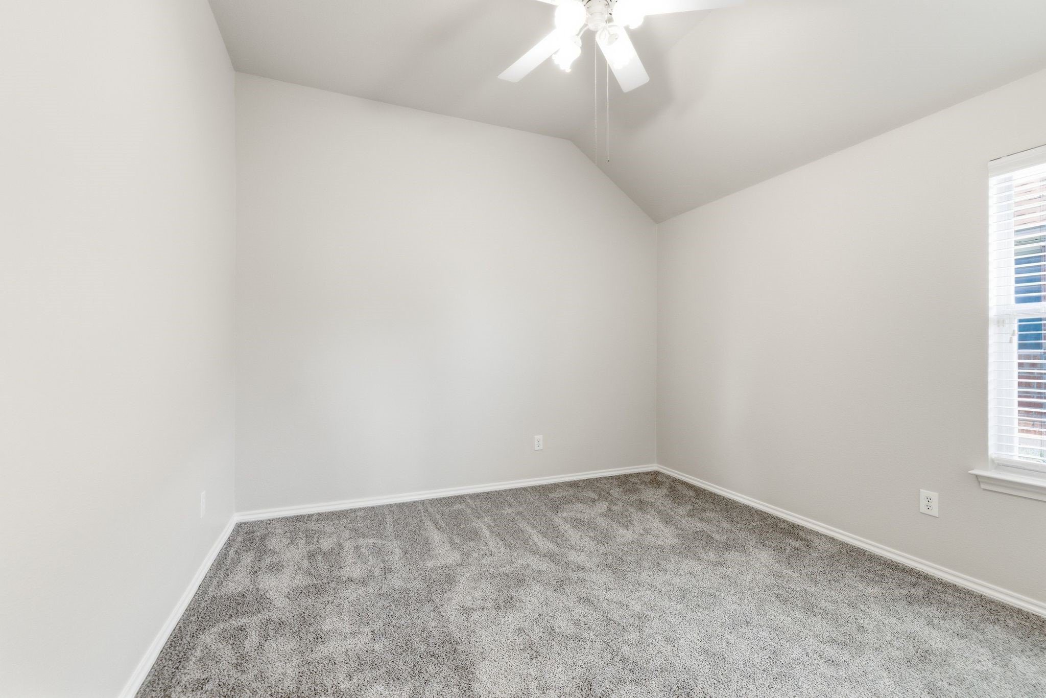 817 Huebner Way Burleson TX 76028