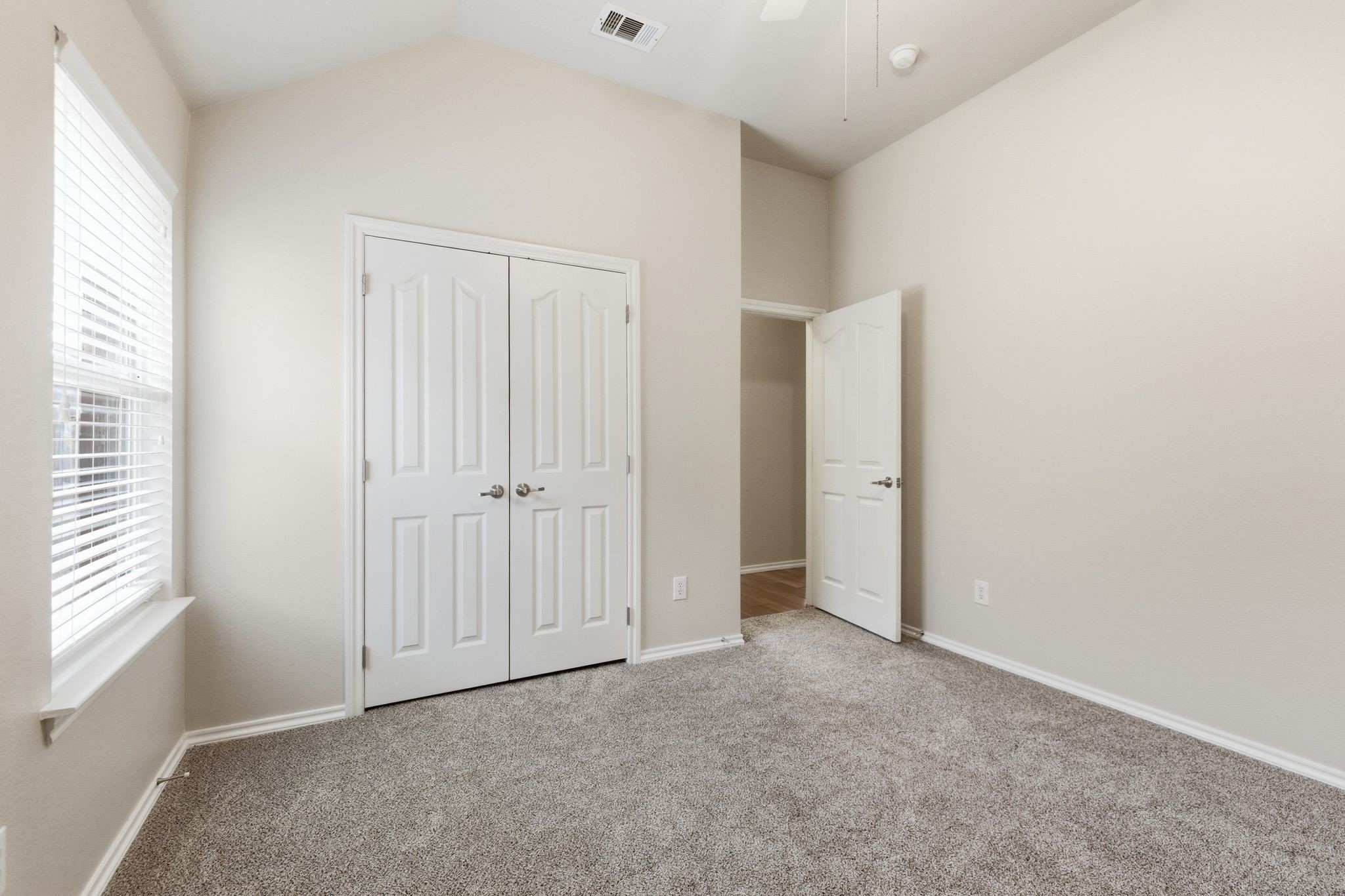 817 Huebner Way Burleson TX 76028