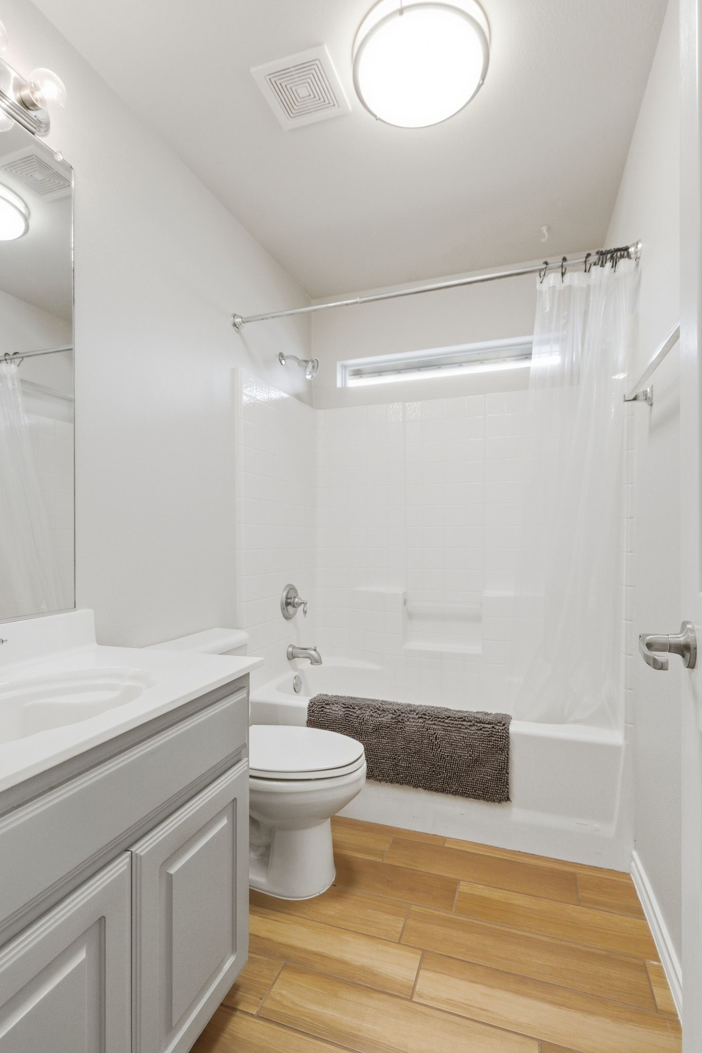 817 Huebner Way Burleson TX 76028