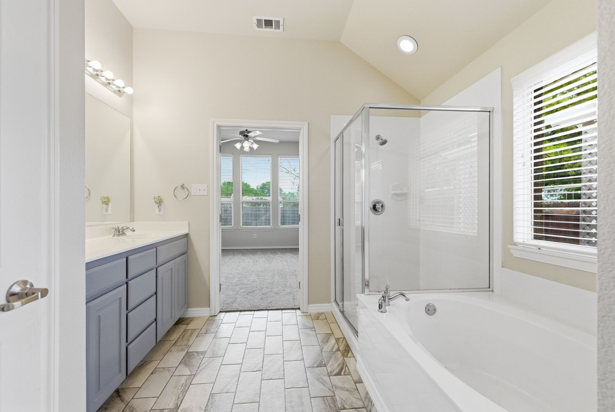 817 Huebner Way Burleson TX 76028