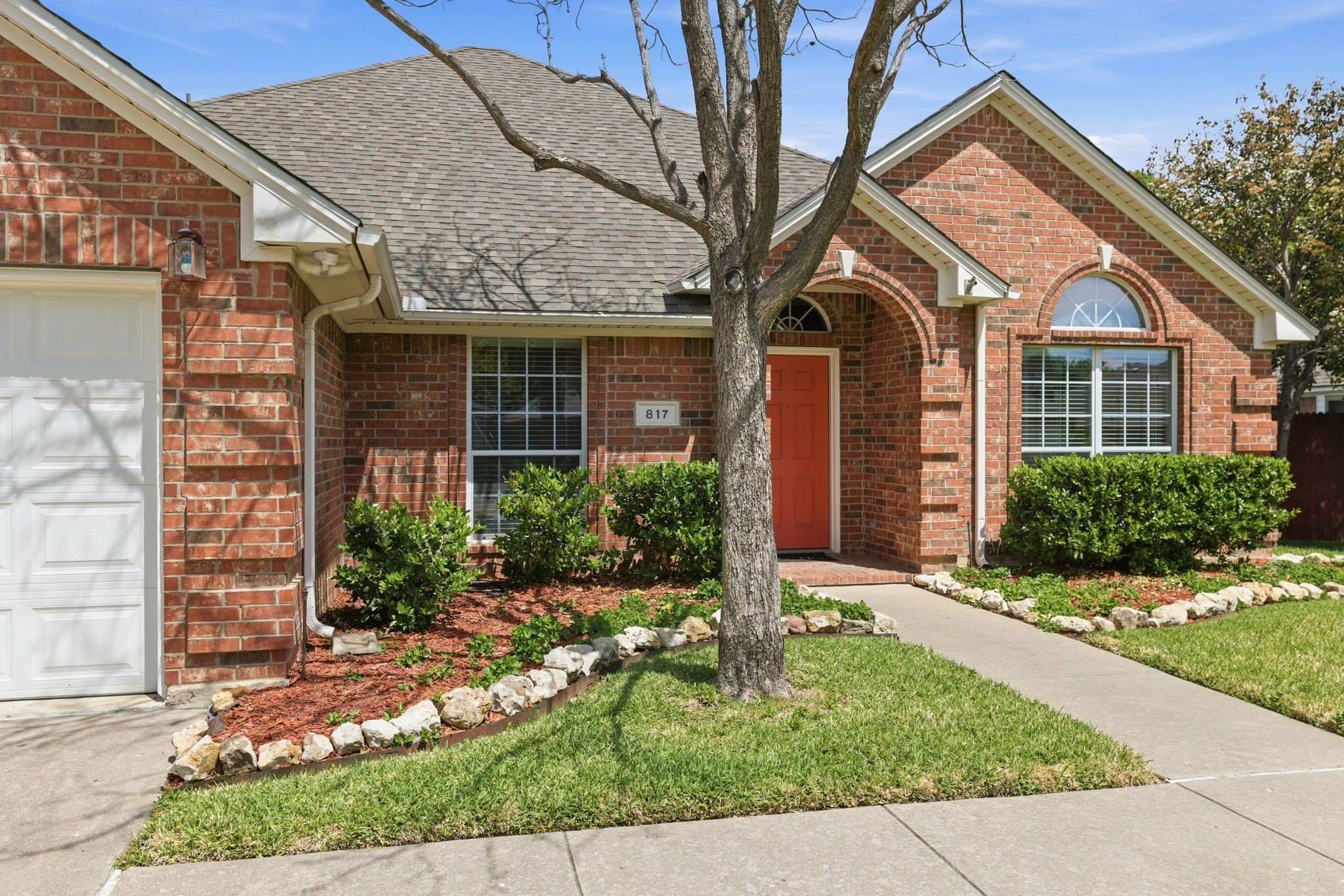 817 Huebner Way Burleson TX 76028