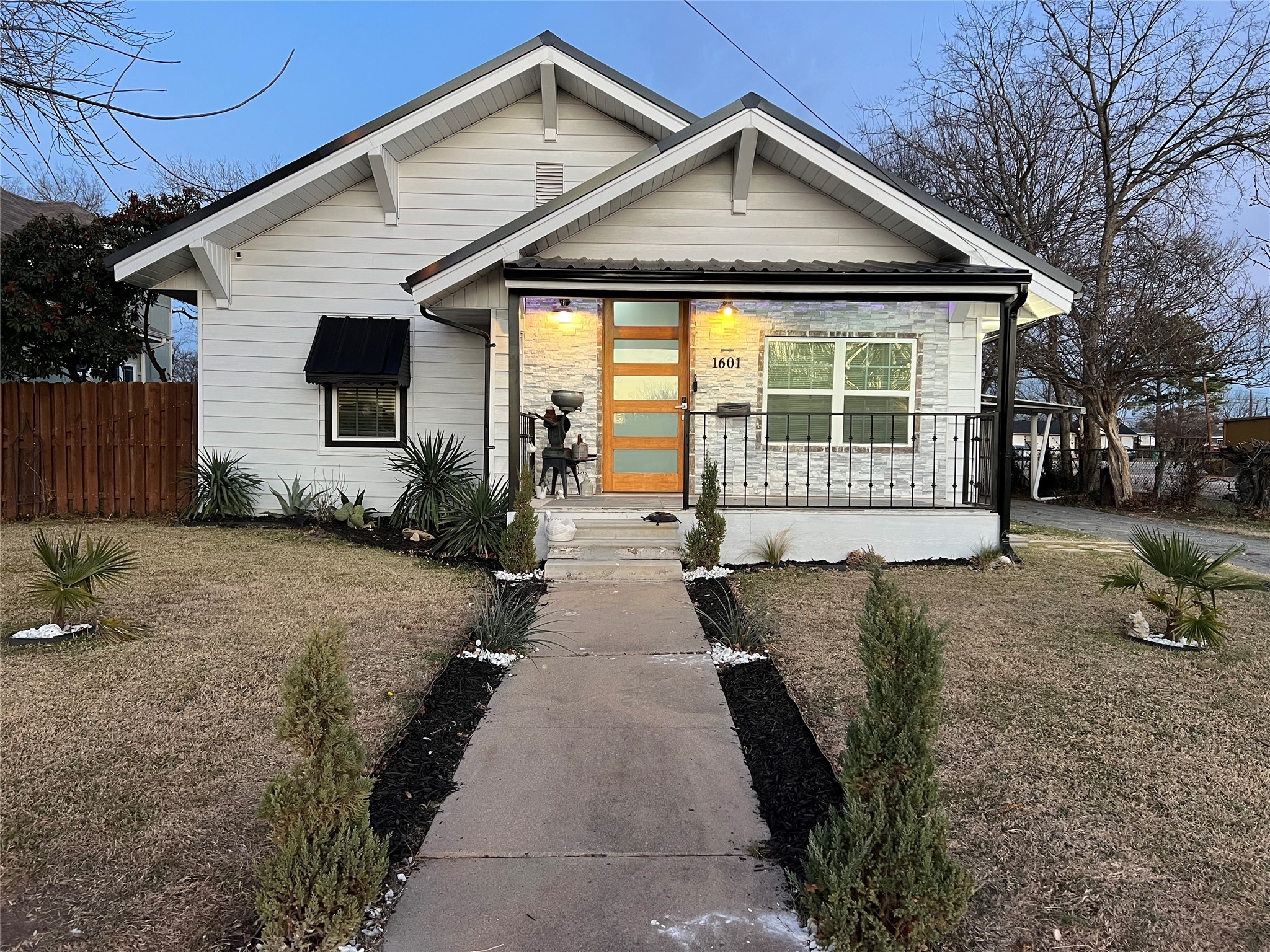 1601 S Travis Street Sherman TX 75090