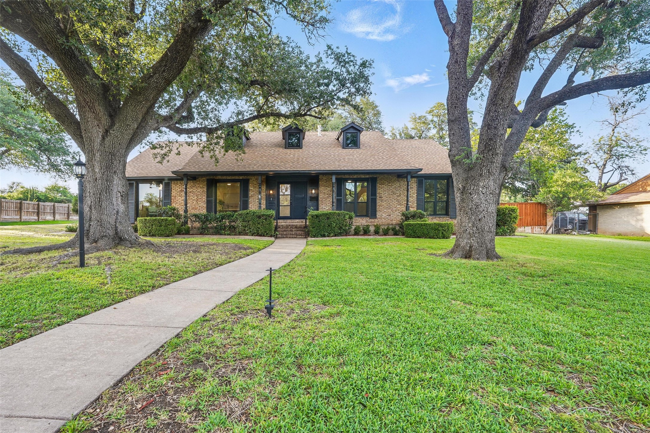 1451 Acapulco Drive Dallas TX 75232