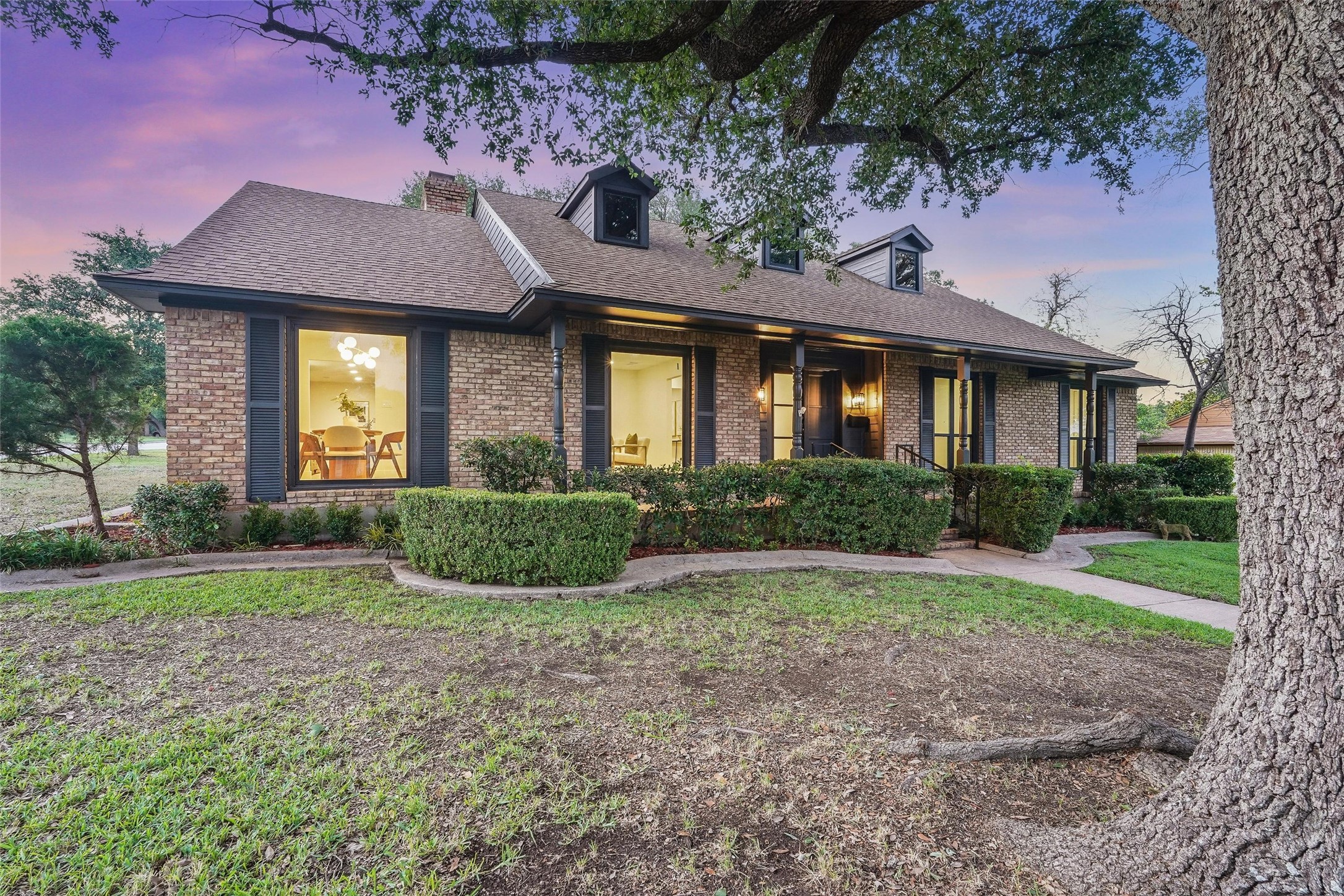 1451 Acapulco Drive Dallas TX 75232