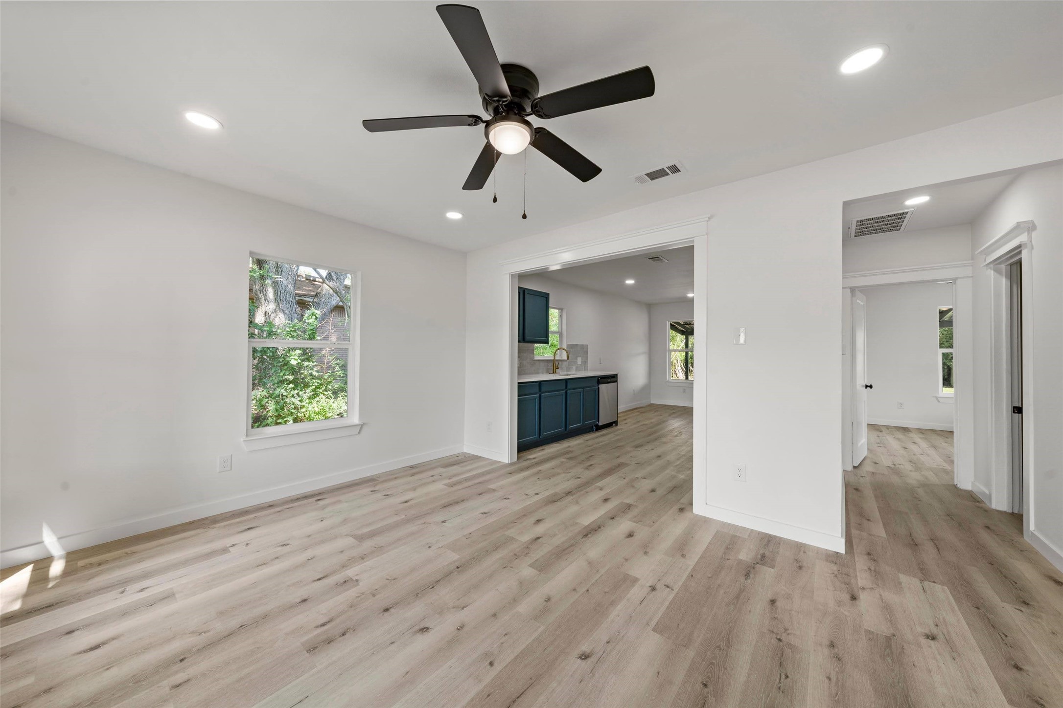 103 E Stegall Drive Robinson TX 76706