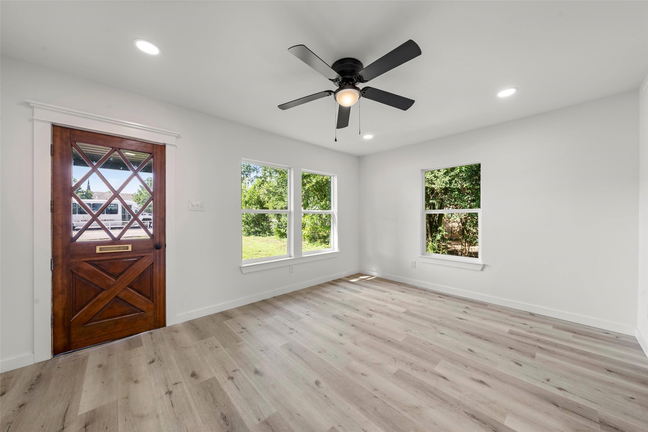 103 E Stegall Drive Robinson TX 76706