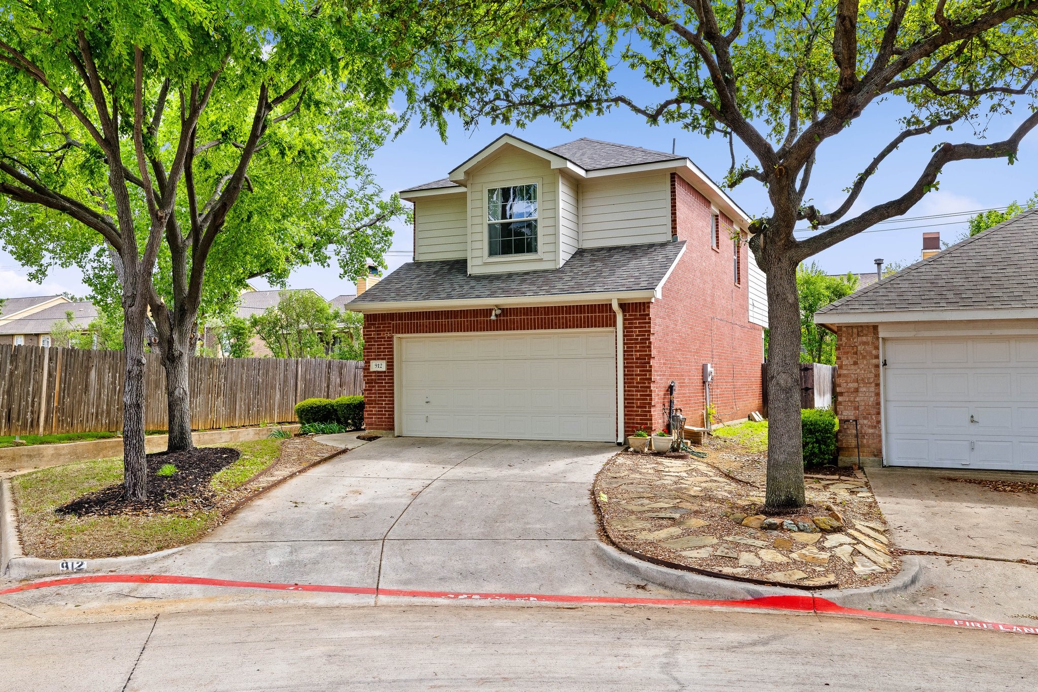912 Palomino Drive Euless TX 76039