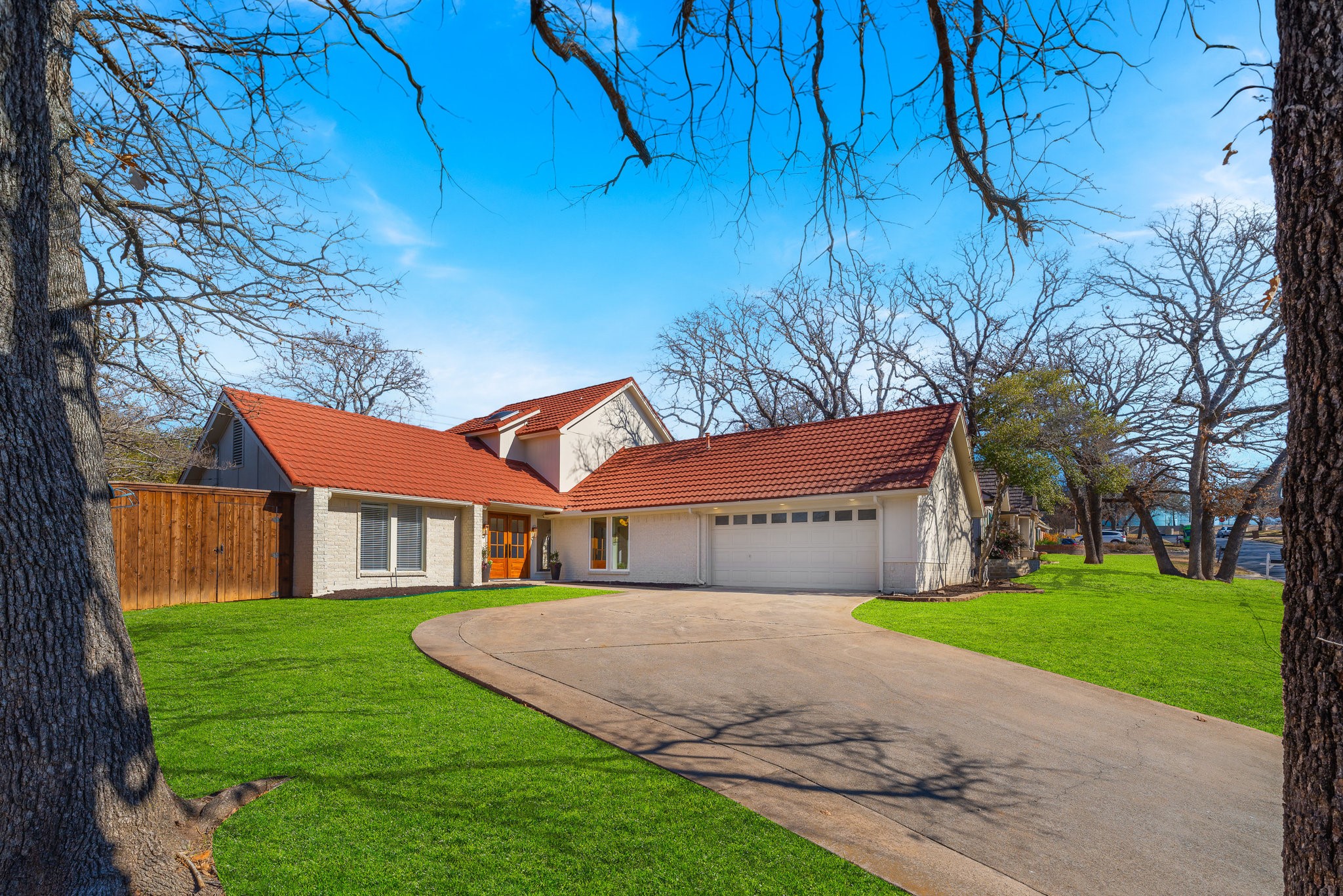 504 Cumberland Drive Hurst TX 76054