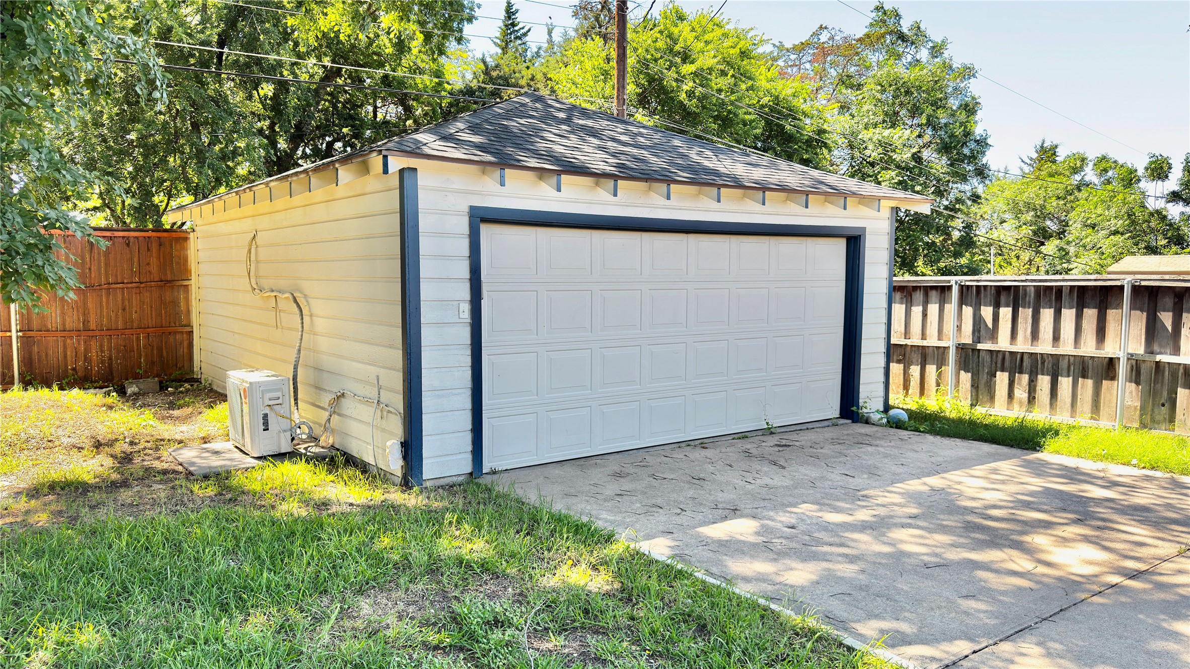 3315 Cedarcroft Lane Dallas TX 75233