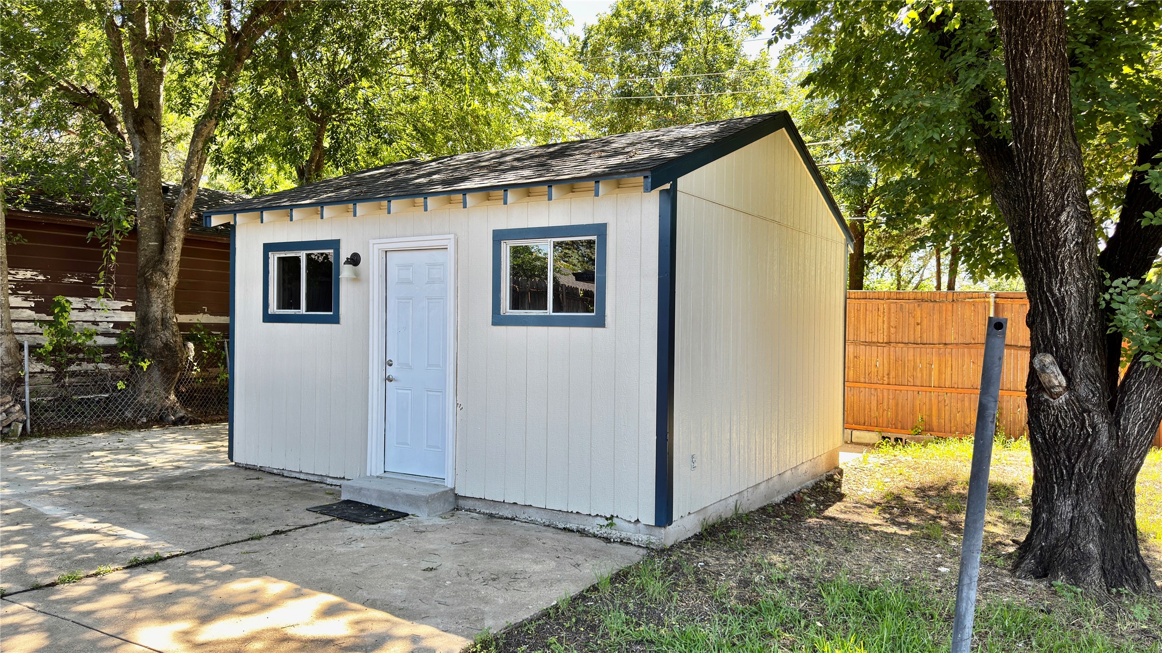 3315 Cedarcroft Lane Dallas TX 75233