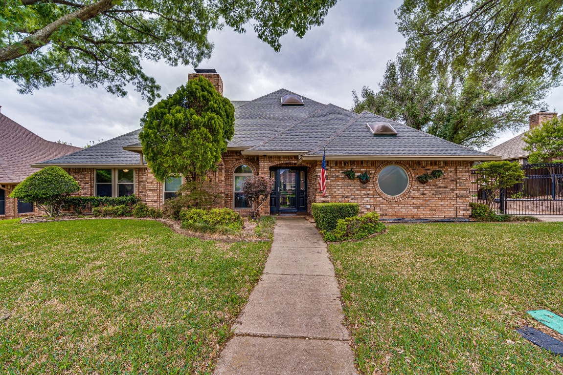 1104 Shady Oak Trail Mansfield TX 76063