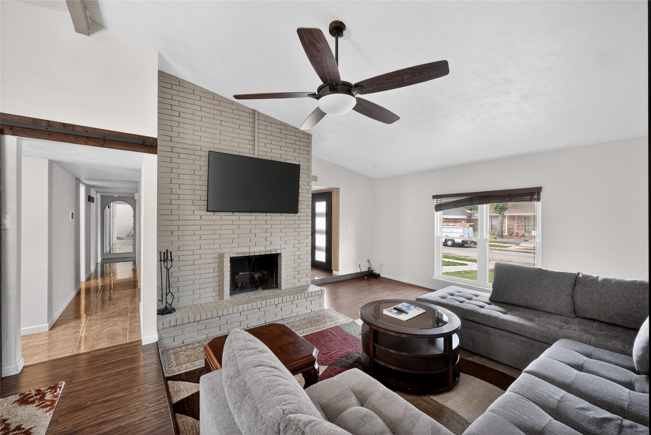 817 Oakland Street Grand Prairie TX 75052