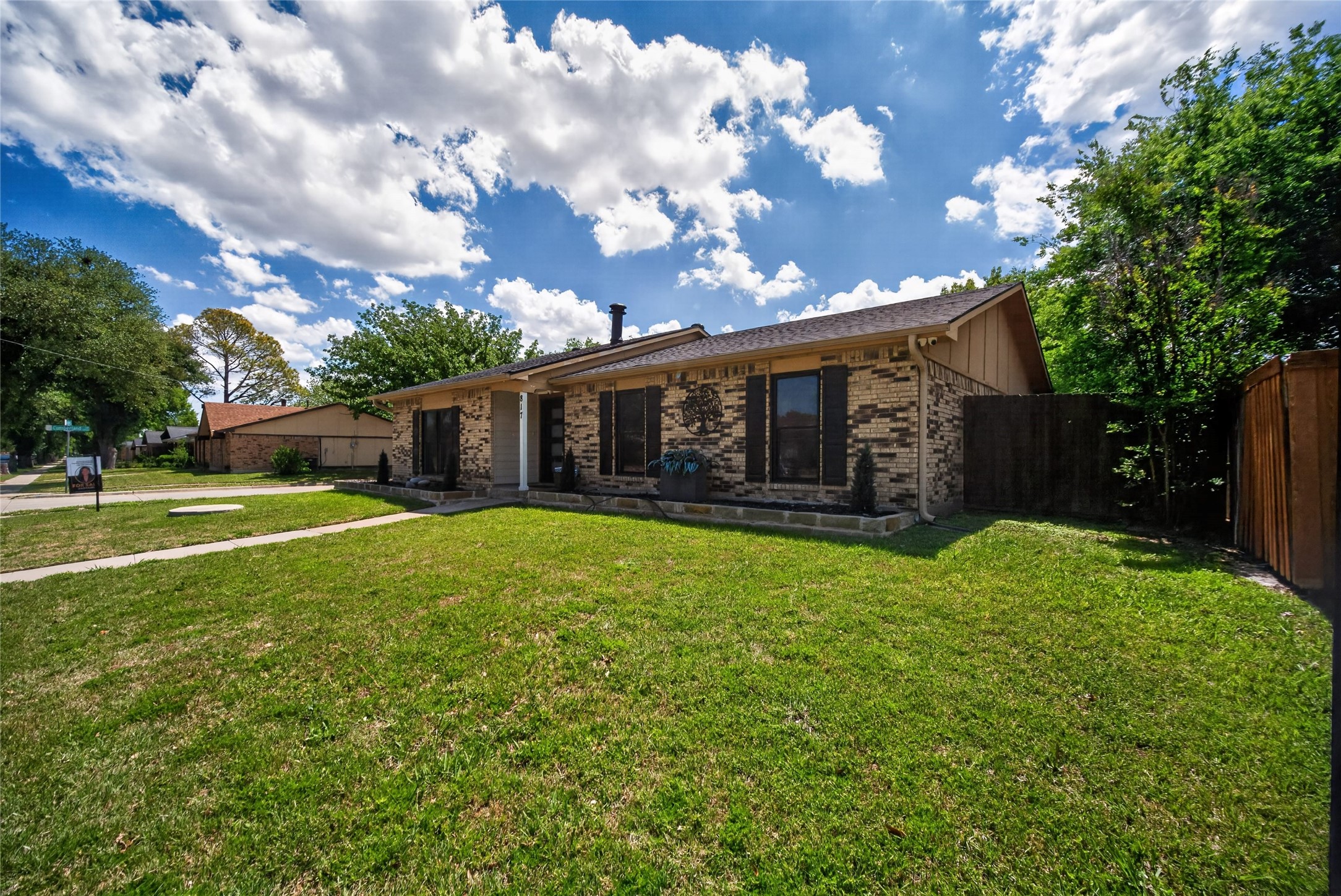 817 Oakland Street Grand Prairie TX 75052
