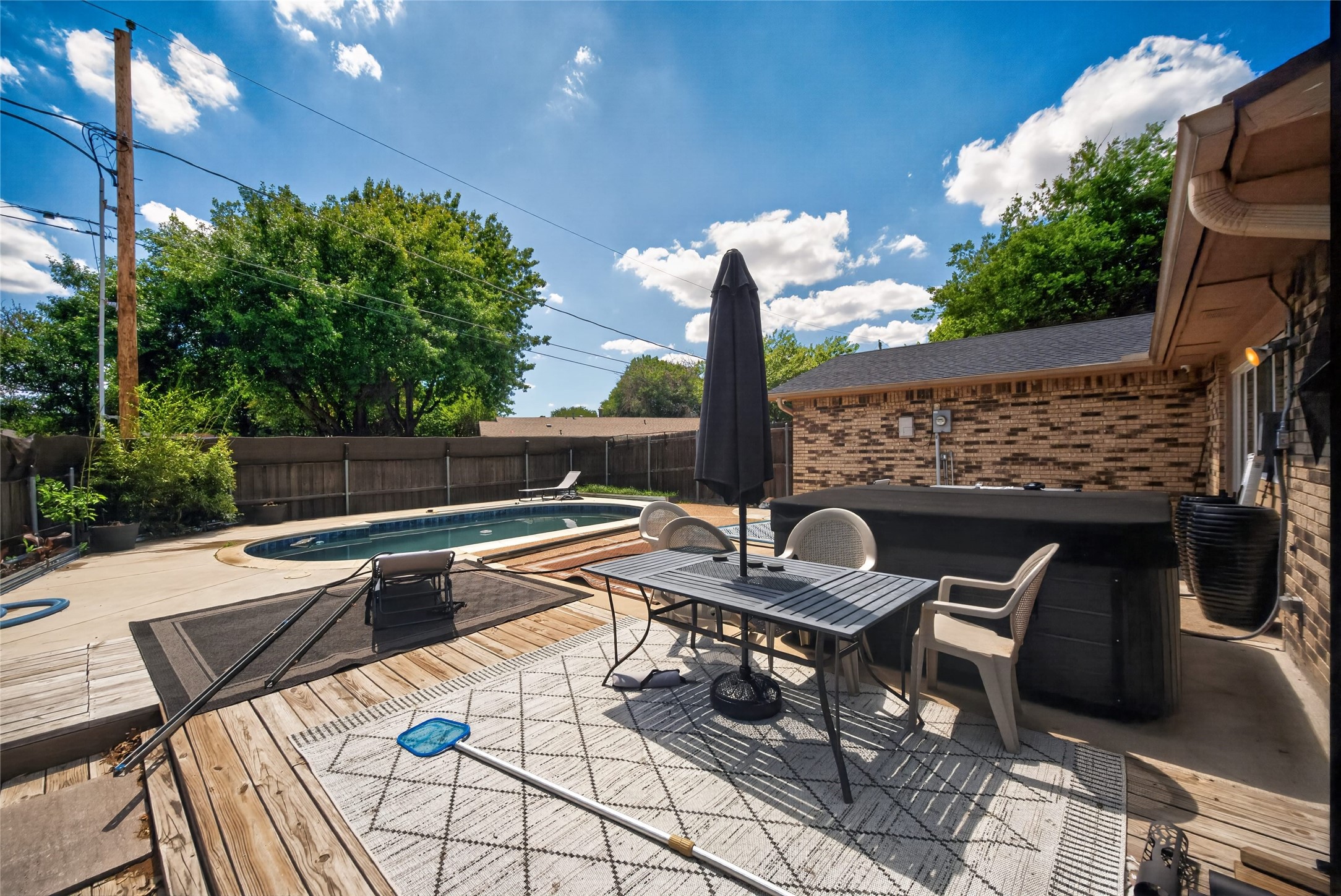 817 Oakland Street Grand Prairie TX 75052