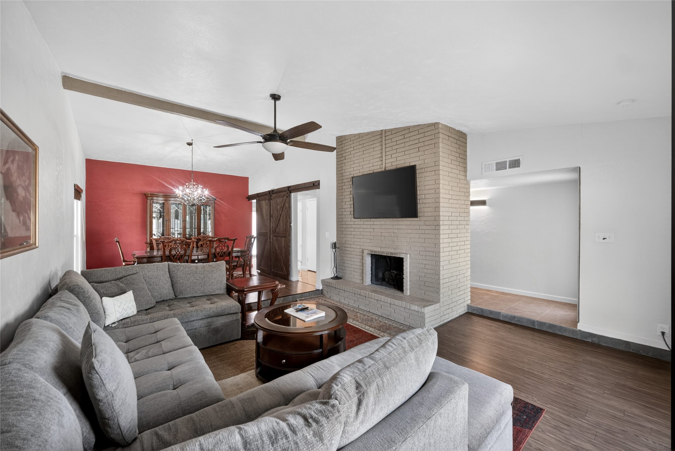 817 Oakland Street Grand Prairie TX 75052