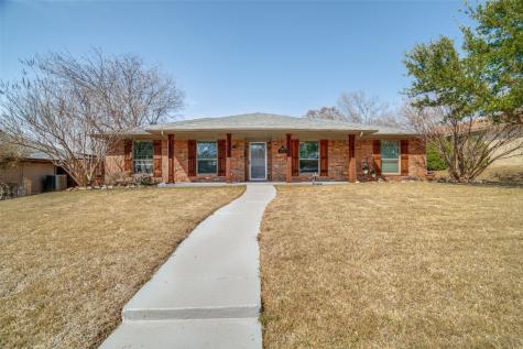 1413 Oakhill Drive Plano TX 75075