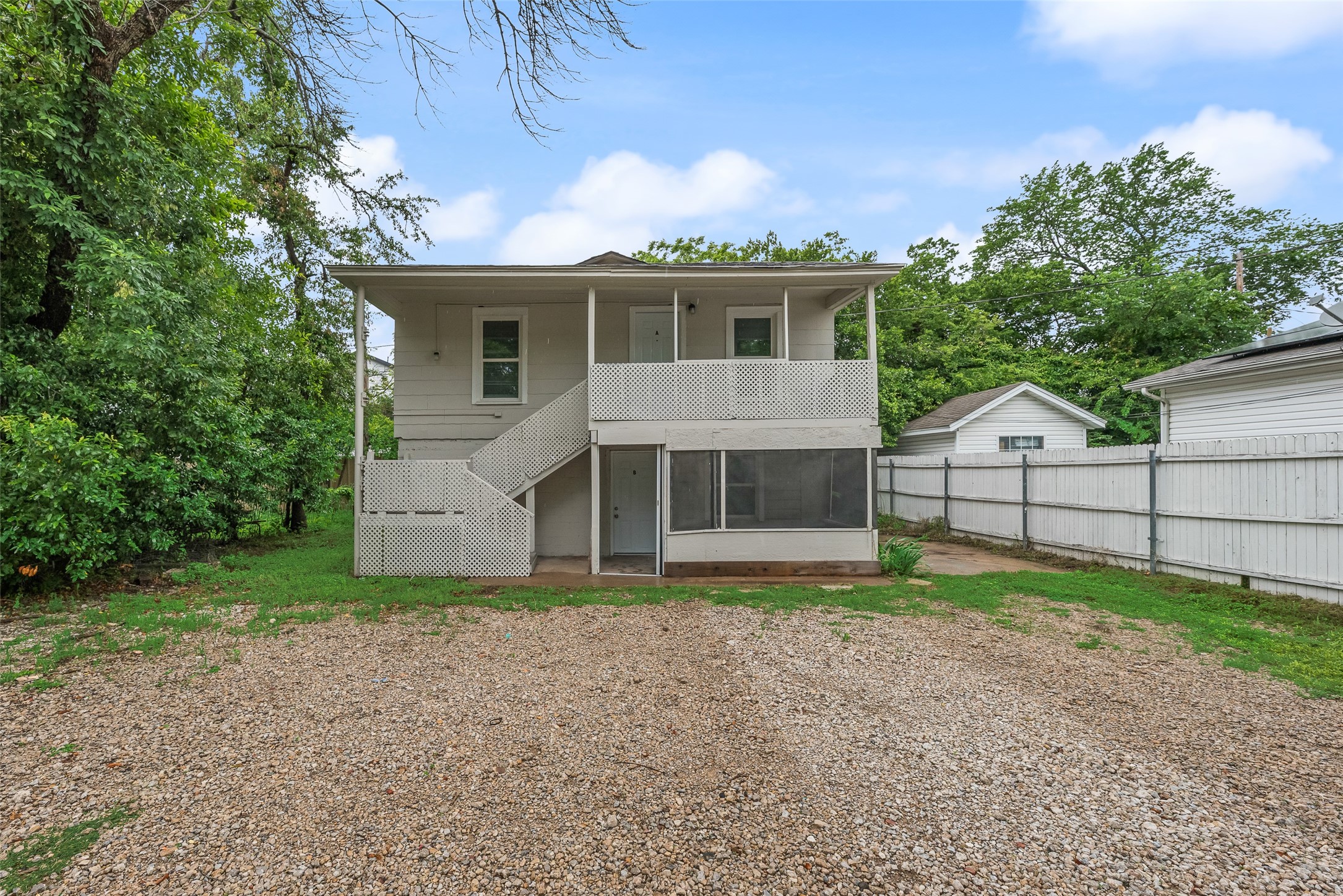 821 Bond St Street Fort Worth TX 76114
