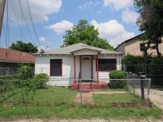 2326 Evanston Avenue Dallas TX 75208