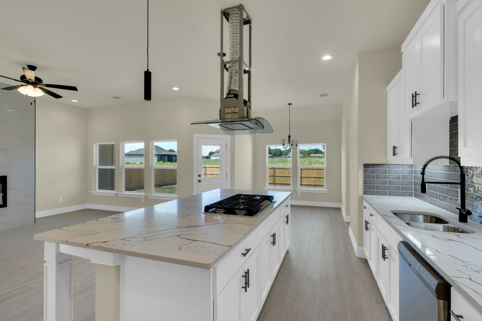 530 E Lamar Street Palmer TX 75152