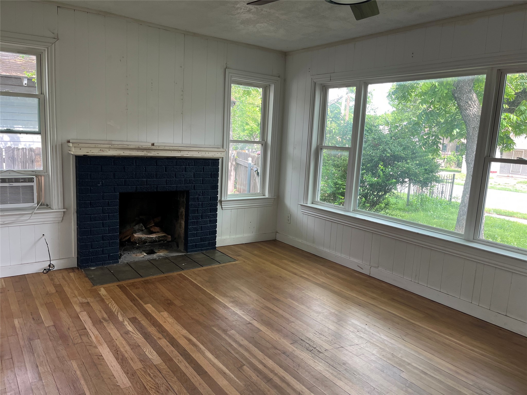 4060 Mt Vernon Avenue Fort Worth TX 76103