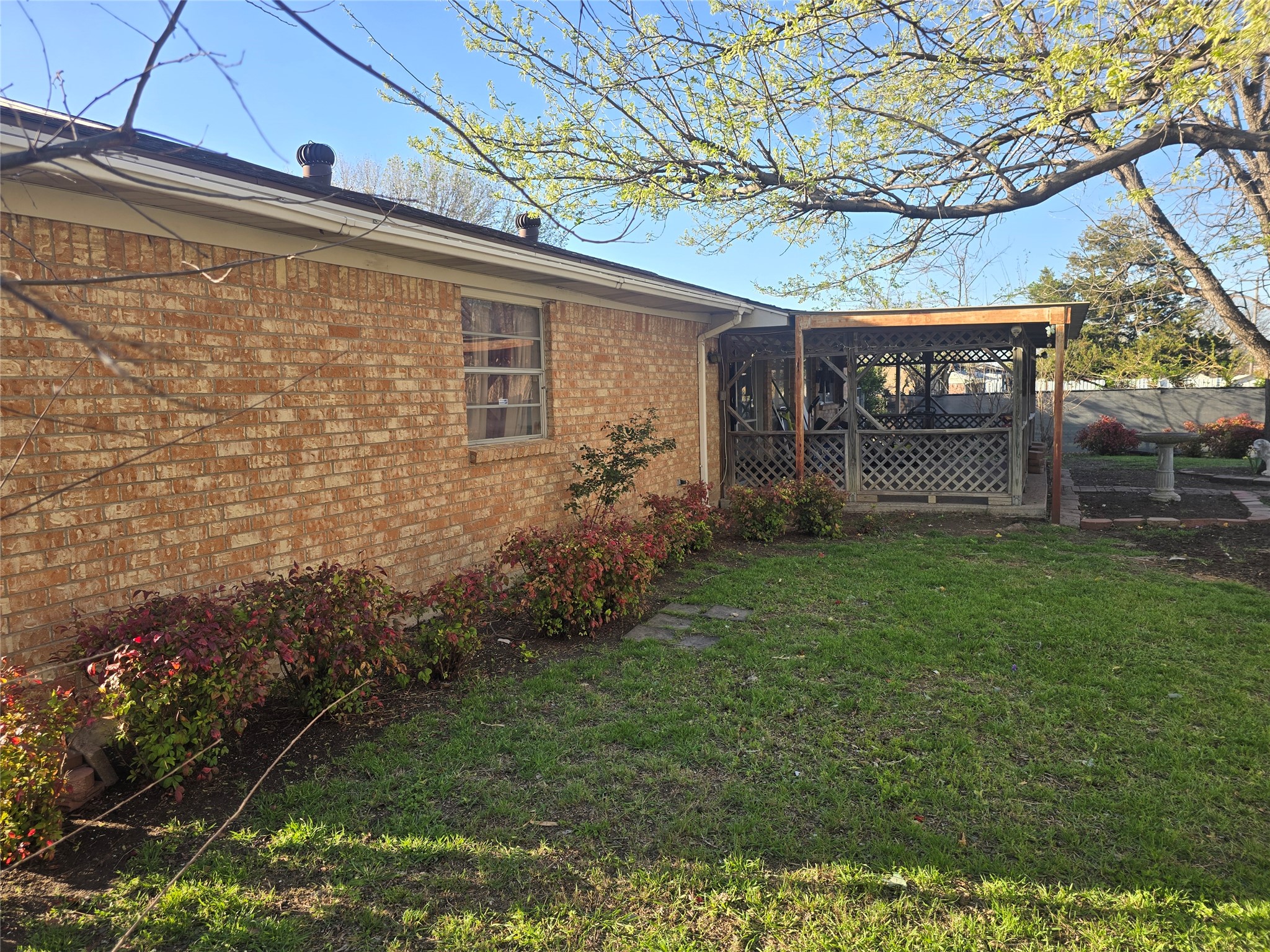 624 S Kate Street White Settlement TX 76108