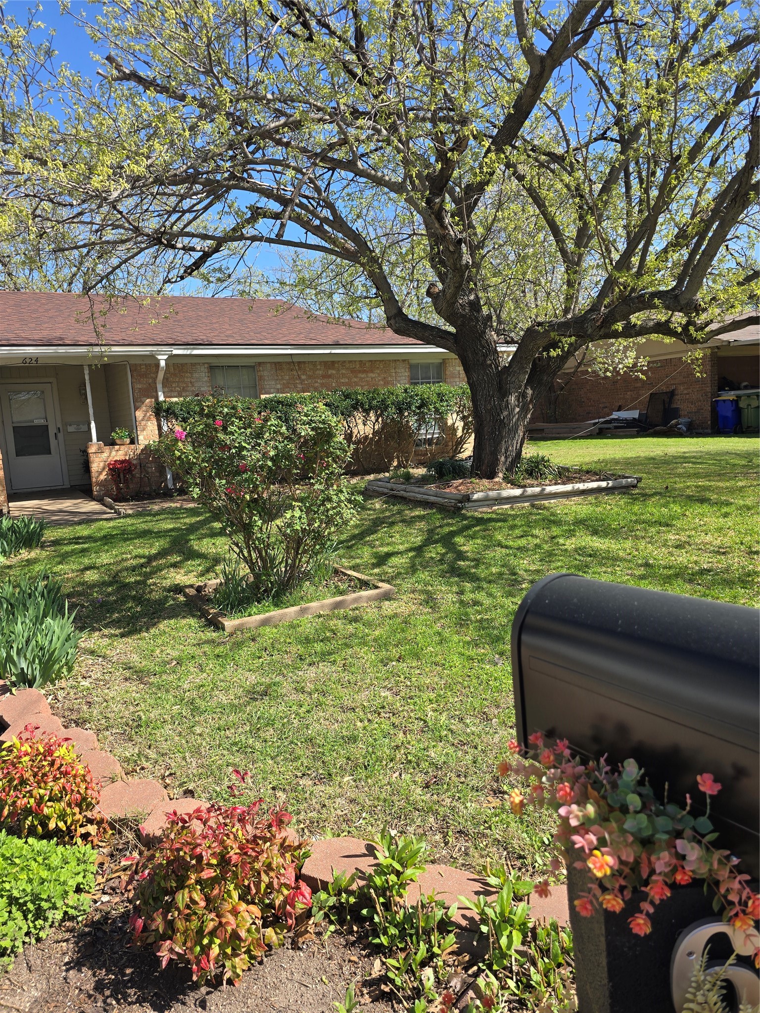 624 S Kate Street White Settlement TX 76108