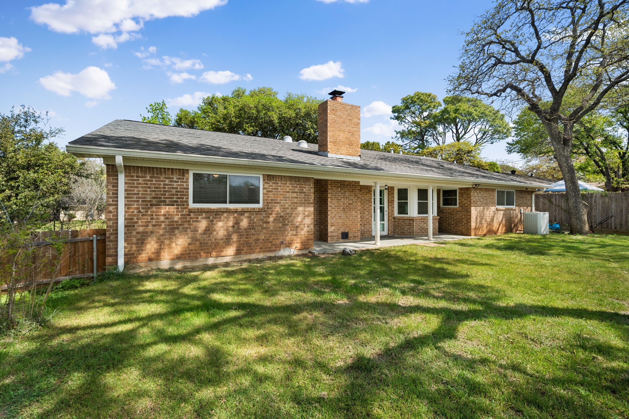 1803 Windlea Drive Euless TX 76040