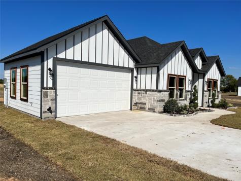 465 County Road 4027 Savoy TX 75479