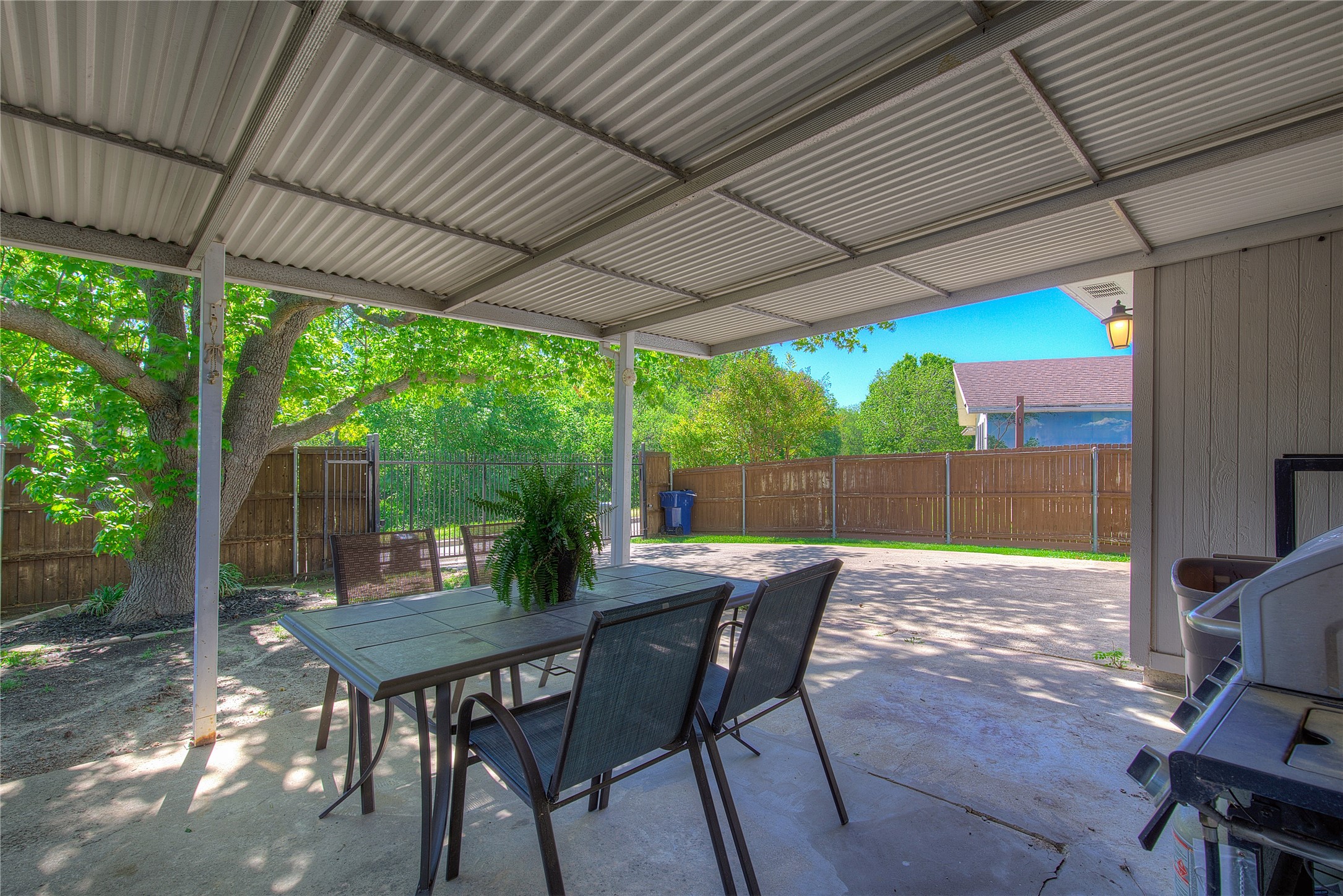 2006 Orchard Trail Garland TX 75040