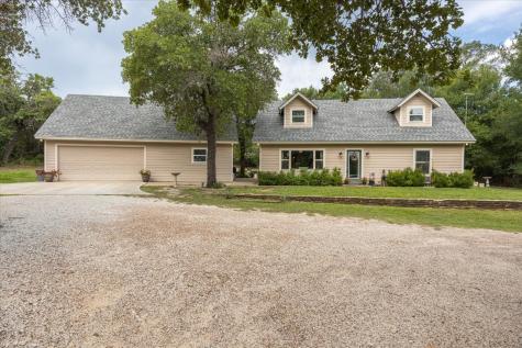 4400 Hunters Glen Court Granbury TX 76048