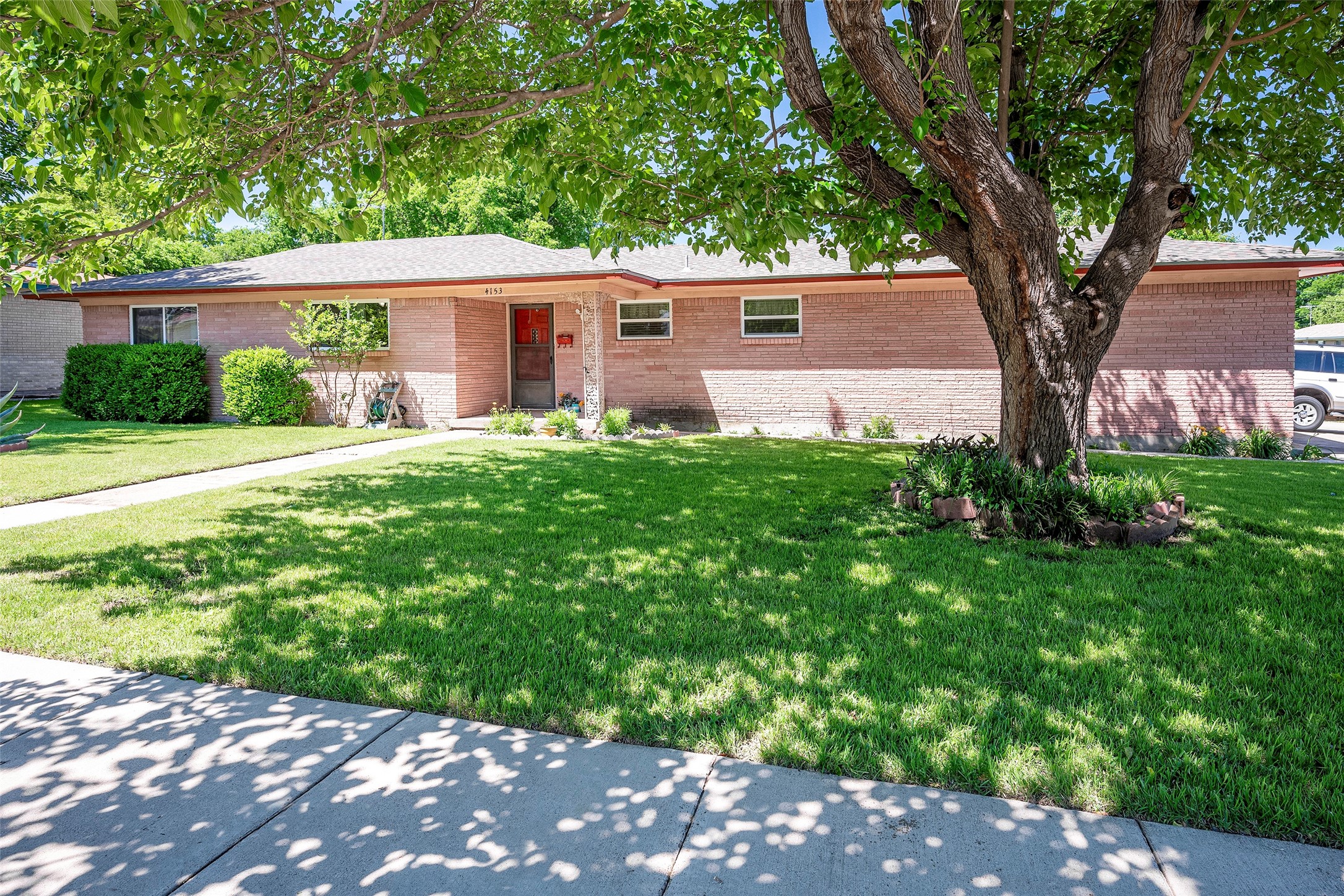 4153 Mackey Drive North Richland Hills TX 76180