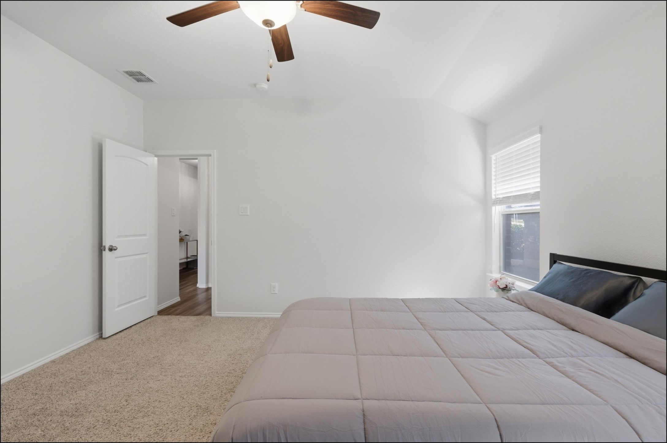 1860 Alamandine Avenue Cross Roads TX 76227
