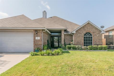 813 La Sierra Court Crowley TX 76036