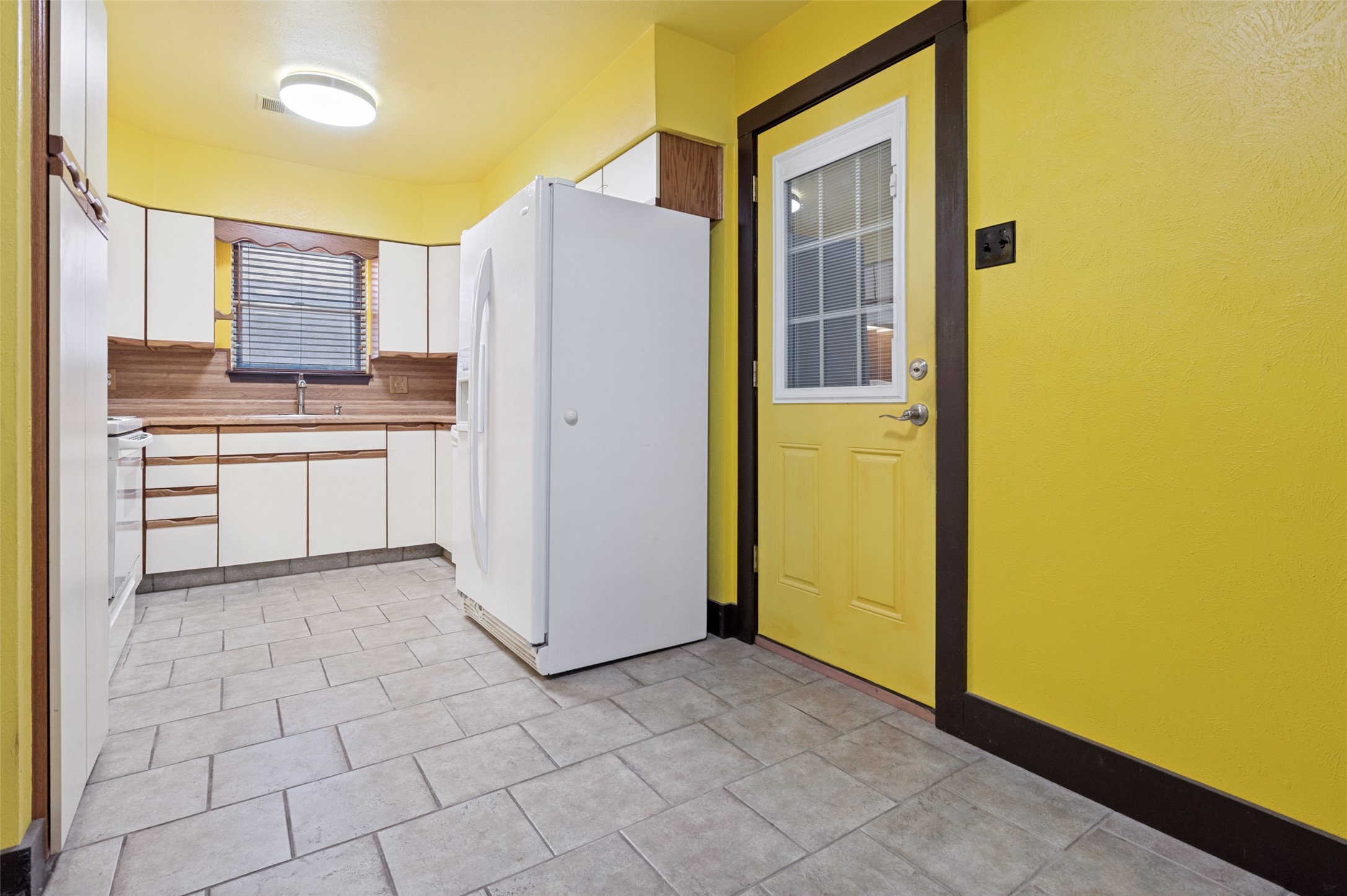 2101 Spanish Trail Irving TX 75060