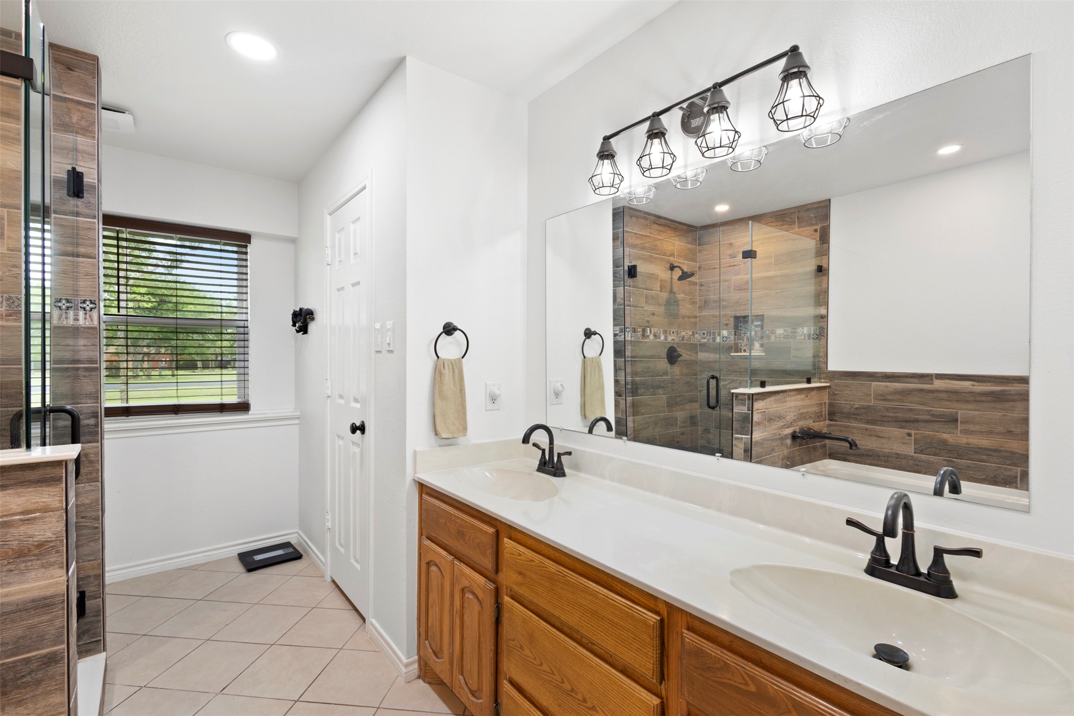 123 Catawba Road Waxahachie TX 75165