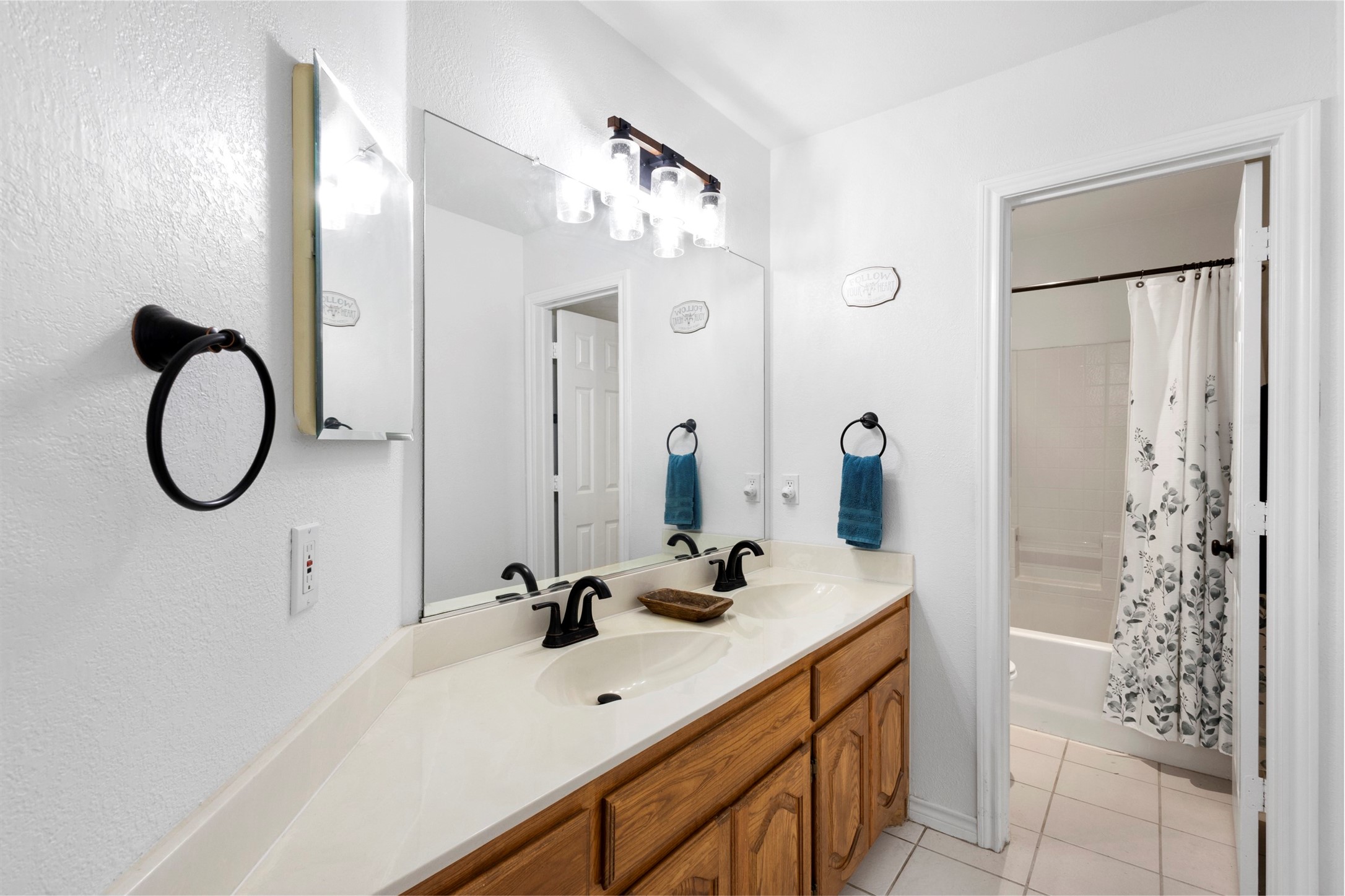 123 Catawba Road Waxahachie TX 75165
