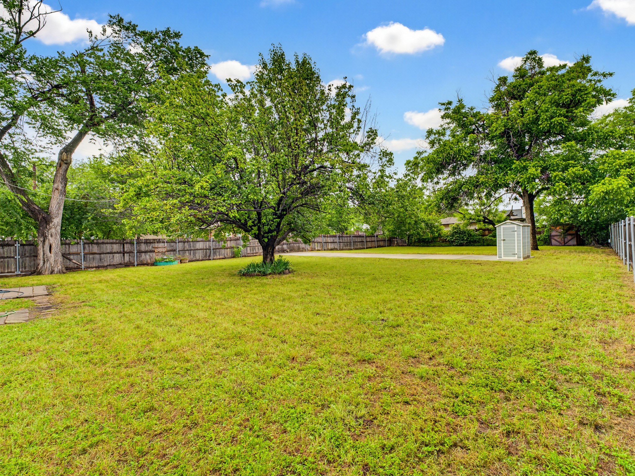 5416 Dartmouth Avenue River Oaks TX 76114