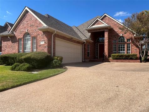 721 Village Green Drive Desoto TX 75115