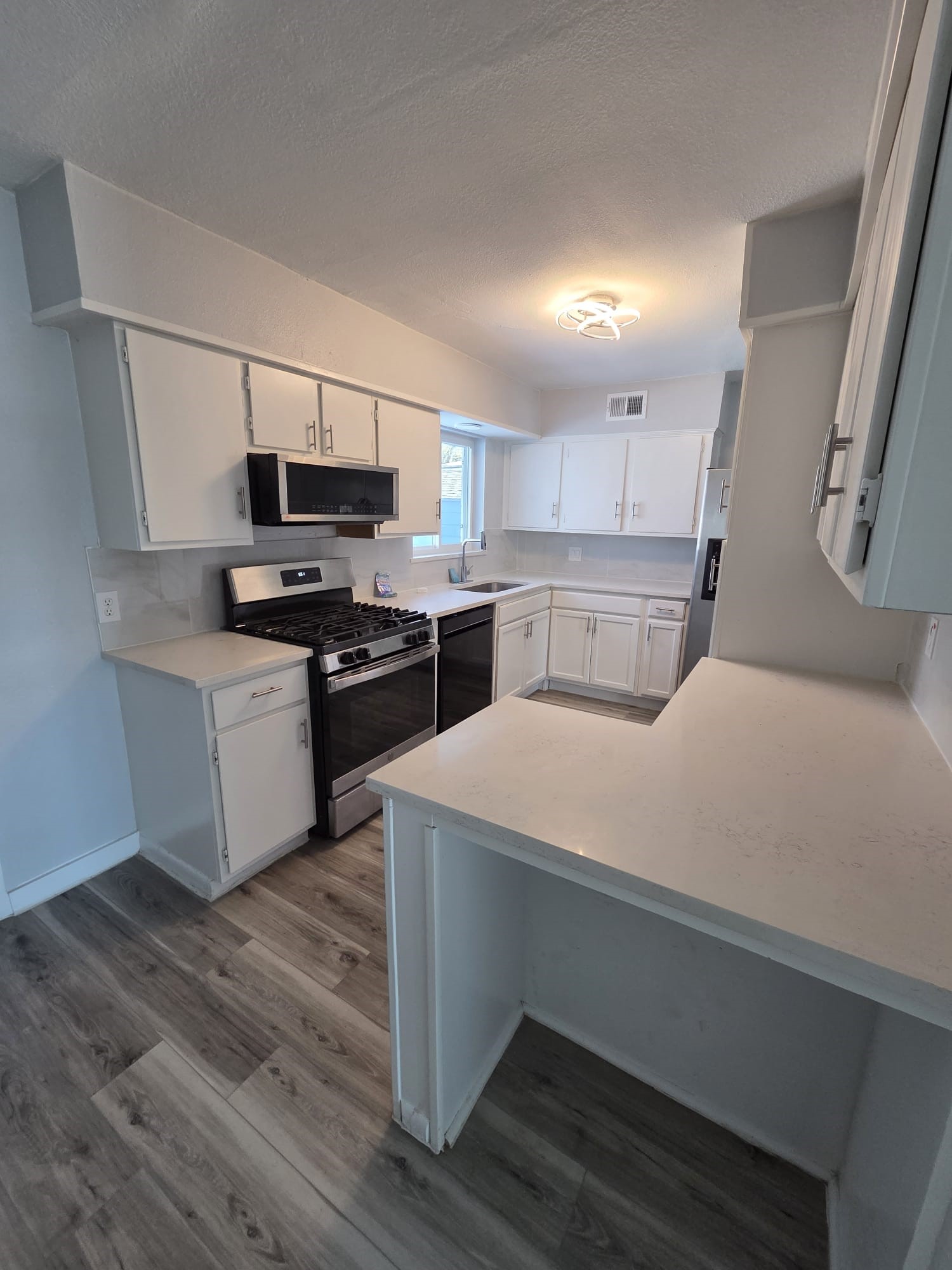 1805 W Washington Street Sherman TX 75092