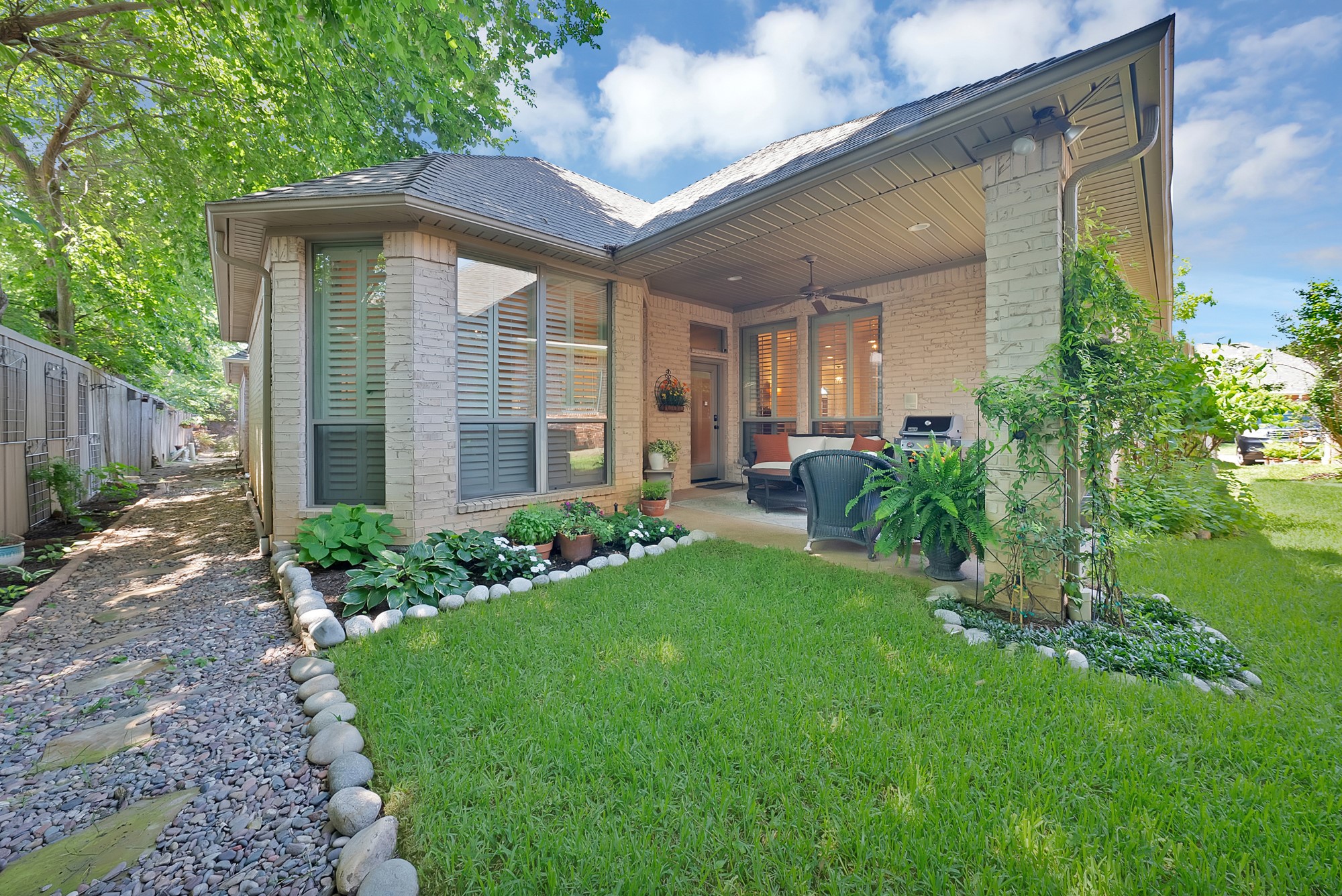 1932 Channing Park Drive Arlington TX 76013