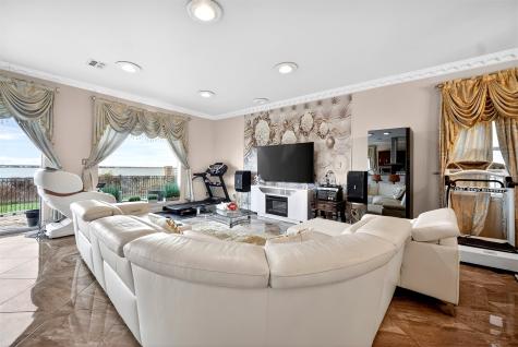 5218 Lake Terrace Court Garland TX 75043